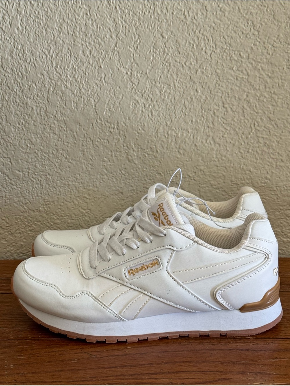 NEW Reebok Shoes Women’s 8 Glide Cloud White Tennis Sneaker Everyday Streetwear